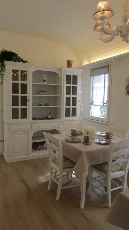 B&B Nadine Форлі Екстер'єр фото