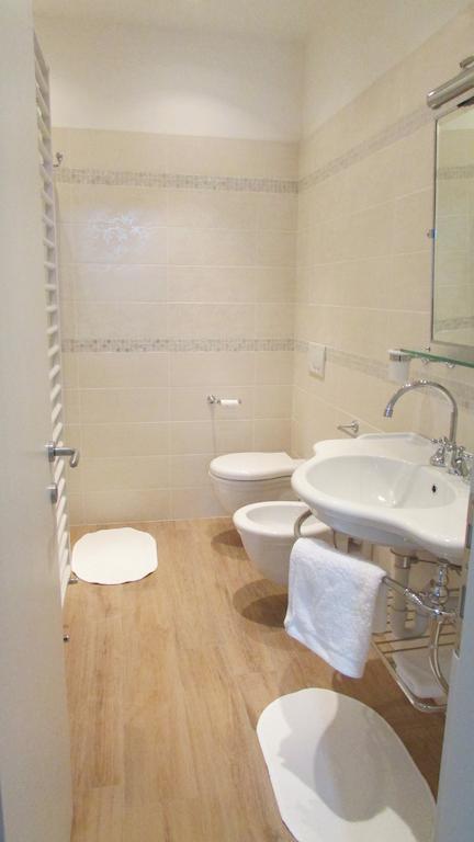 B&B Nadine Форлі Екстер'єр фото